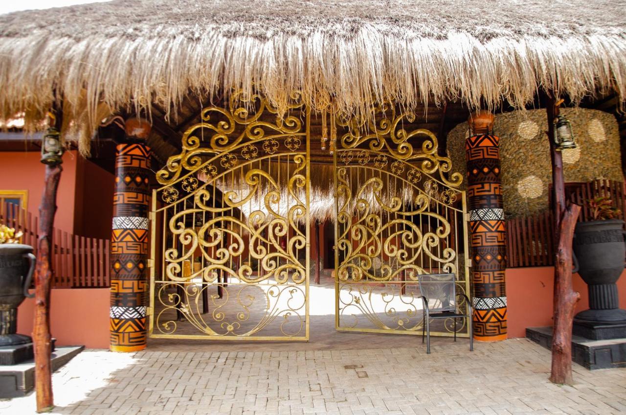 Ike'S Cultural Village Κούμασι Εξωτερικό φωτογραφία