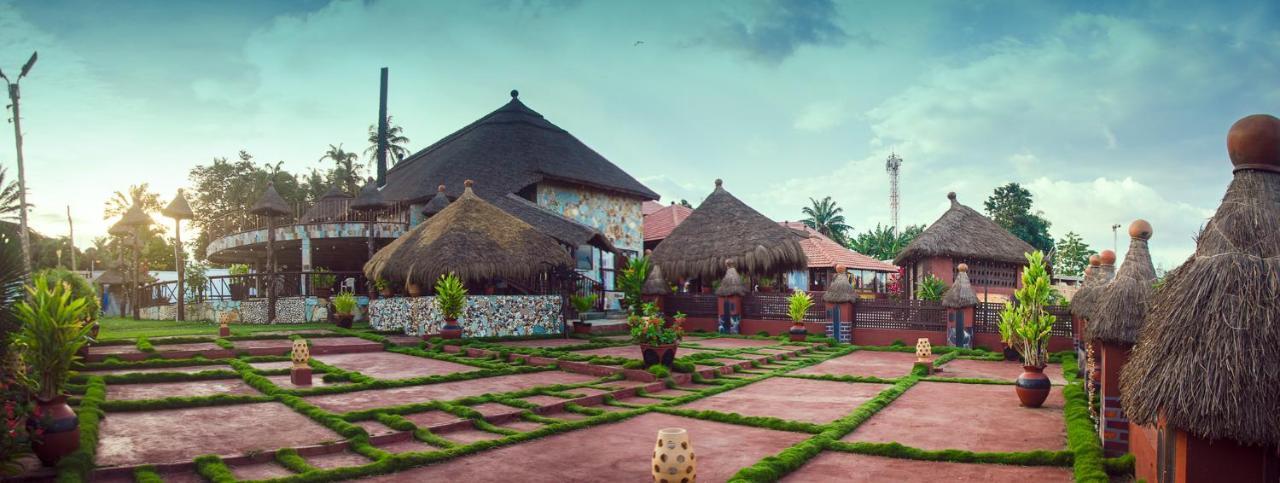 Ike'S Cultural Village Κούμασι Εξωτερικό φωτογραφία